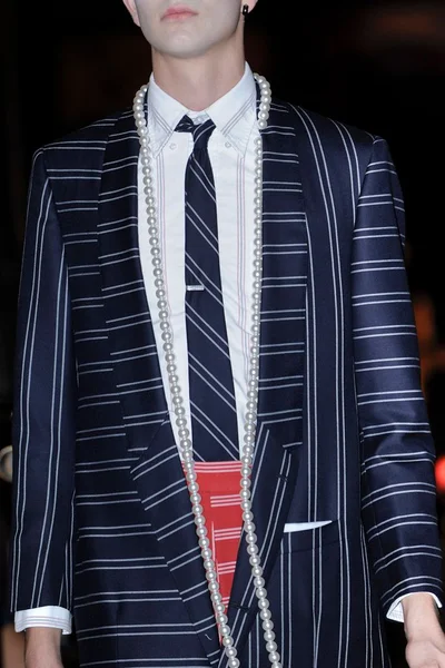 Look 95
